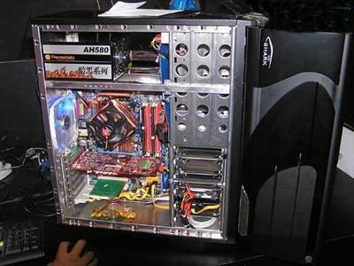 電腦主機(jī)機(jī)箱拆解指南 安全步驟與注意事項